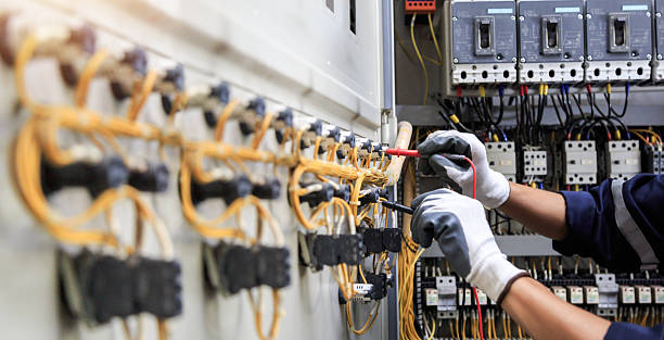 Professional Electrician technician working in Coles County County, IL